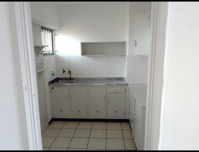 2 BEDROOM APARTMENT TO LET IN SOUTH BEACH